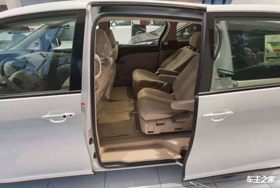 2022款丰田普瑞维亚高配包税价格41万 全网最低价格 现车最大优惠