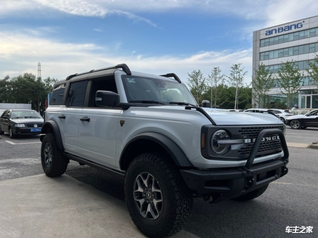 西安福特bronco烈马四门2.
