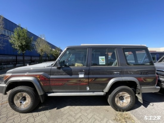 2022款丰田lc76港口现车即将通关预售中