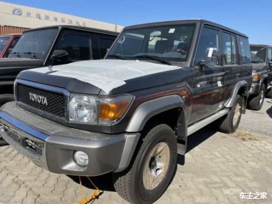 2022款丰田lc76港口现车即将通关预售中