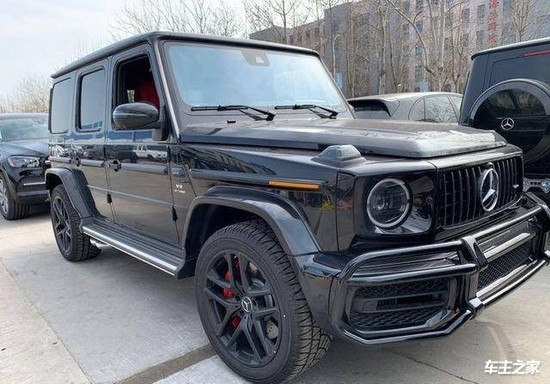 加版奔驰大g63顶配经典黑红最新报价配置详情