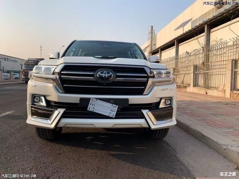 21款丰田酷路泽5700国六现车到店体验