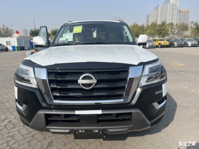 2022款日产阿曼达5.