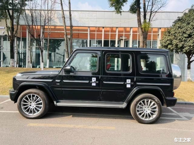 2022款奔驰g500西安展厅现车最低报价多钱限时优惠促销