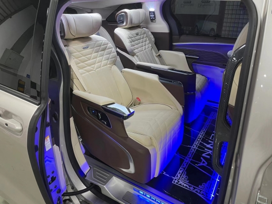 天津港房车商务车内饰定制改装厂丰田塞纳格瑞维亚内饰改装