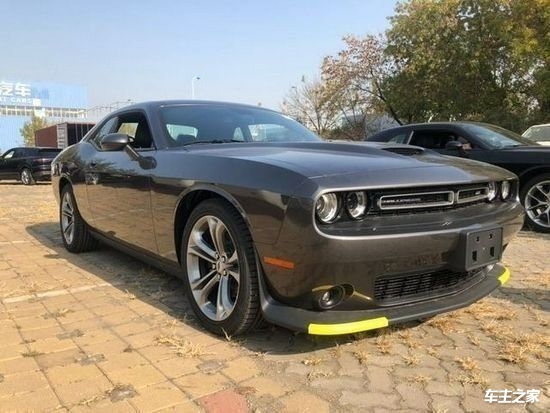 22款道奇挑战者36sxt最低价格46万起