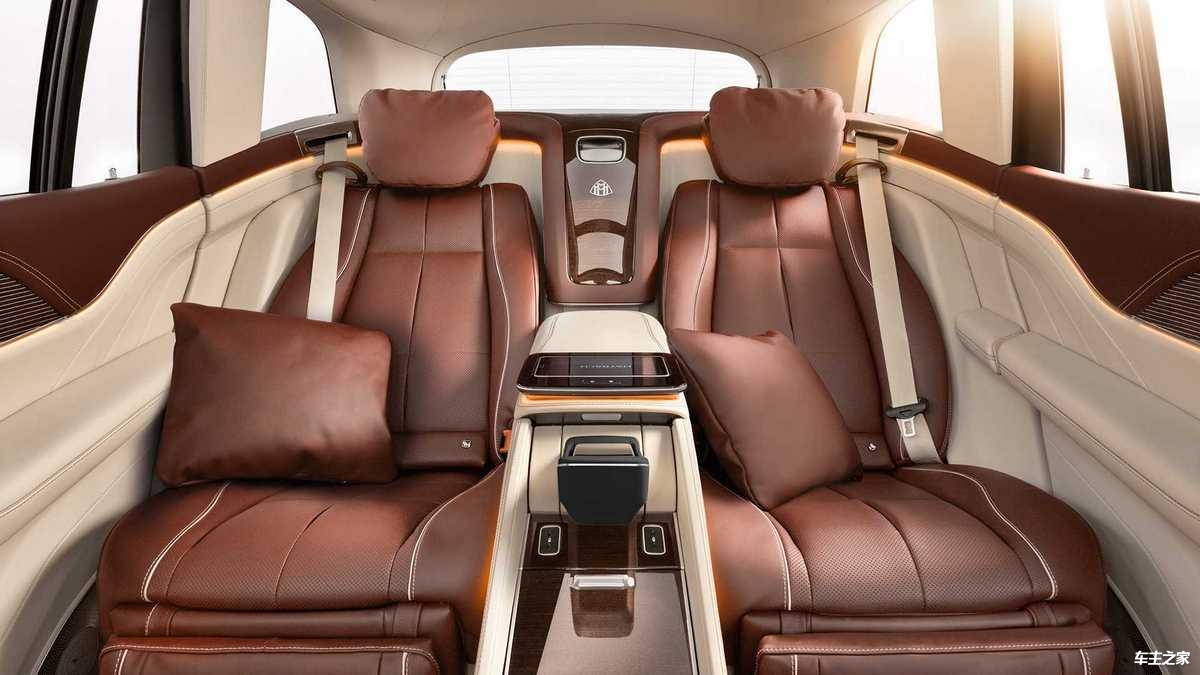 2024款奔驰迈巴赫gls600礼尚版黑红双拼色价格