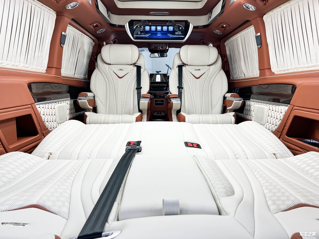 奔驰V260L高顶梵影七座，奢华又舒适，商务接待家用都非常合适