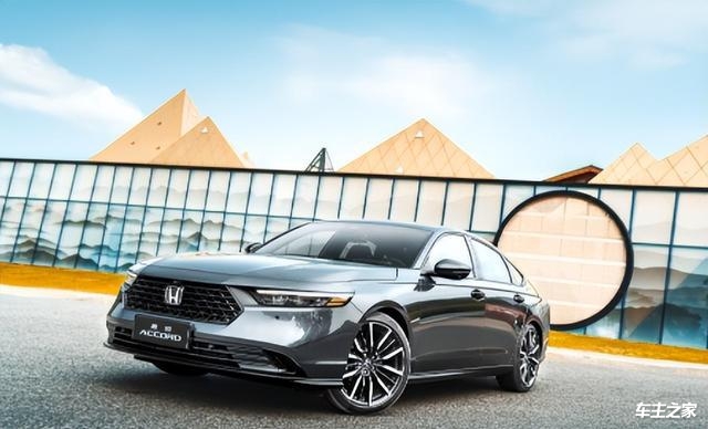 本田雅阁高端车型低调价格优惠45万零点利润回馈送保险