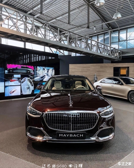 2023款奔驰迈巴赫s680碧玺红落地报价