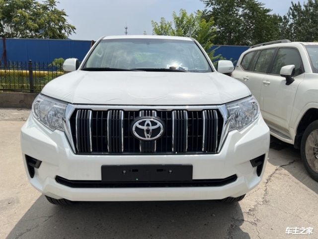 2023款丰田霸道4000txl九气囊西安最低售价66万