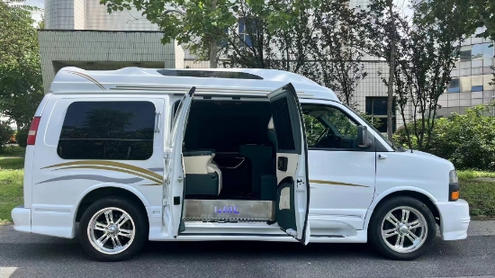 老款gmc房车外观 内饰翻新升级最新案例效果 天津房车商务改装厂_车商