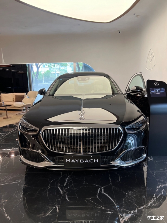 23款奔驰迈巴赫s480四座大气舒适迈巴赫有区域限制报价不同