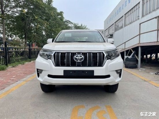 23款丰田霸道2800中东版价格天窗txl现车最低64万起售