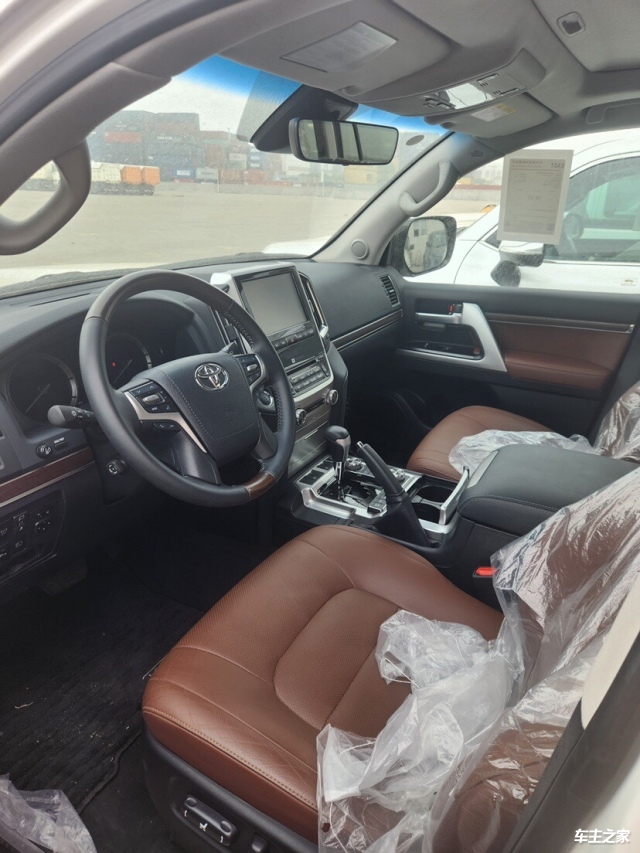21款丰田酷路泽5700西安十月团购节降价促销