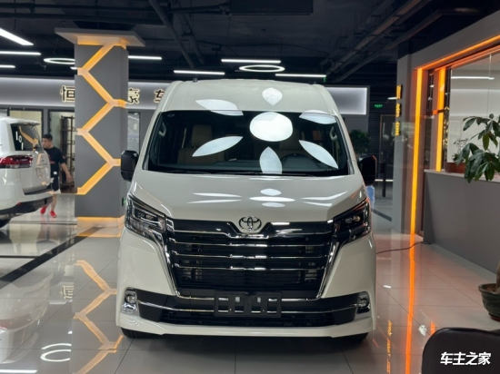 2023款进口丰田海狮7座柴油28t陕西现车特价395万起售