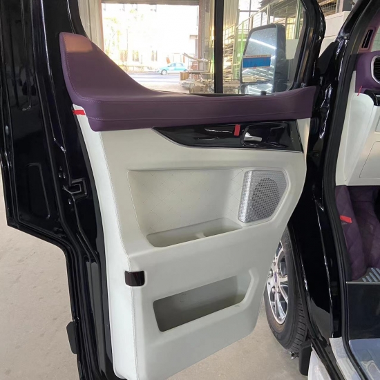 我厂是一家集生产加工,实体销售及电子商务为一体的汽车内饰改装公司.