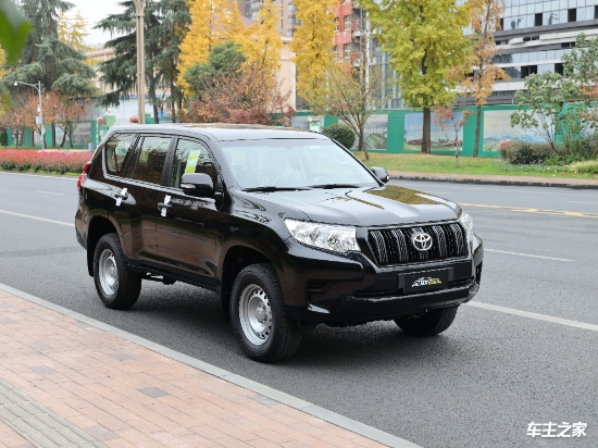 2023款丰田普拉多4000款型多选60多万起