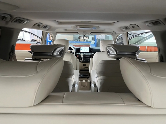 天津尼桑贵士商务外观内饰专业定制改装厂尼桑贵士内饰翻新升级