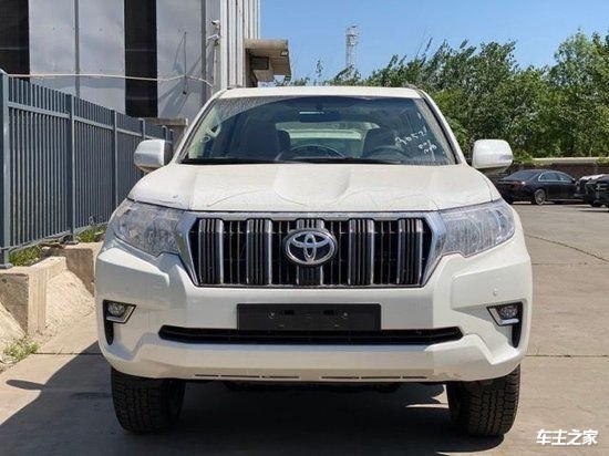 23款中东版霸道40lgxr云南怒江现车配置参数详情