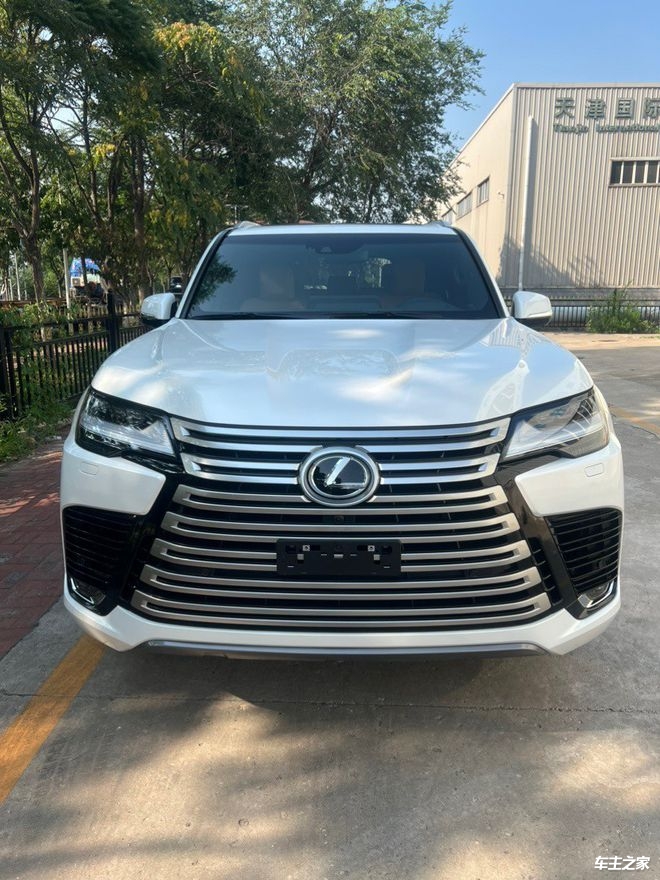 2023款雷克萨斯lx600最新报价138万起步欢迎来电咨询