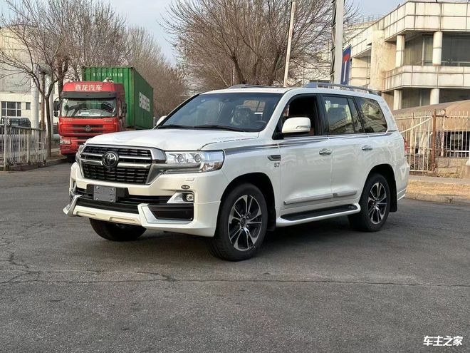 中东版丰田酷陆泽5700现车钜惠中全国可分期欢迎来电询价|车商动态
