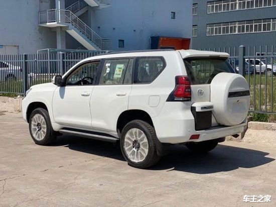 23款中东版霸道40lgxr云南怒江现车配置参数详情