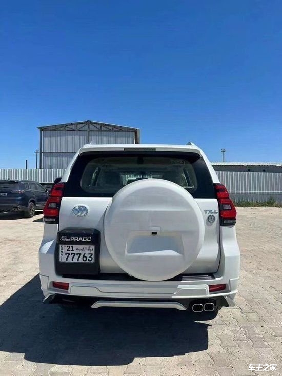 天津港23款丰田霸道4000中东版售价60余万起