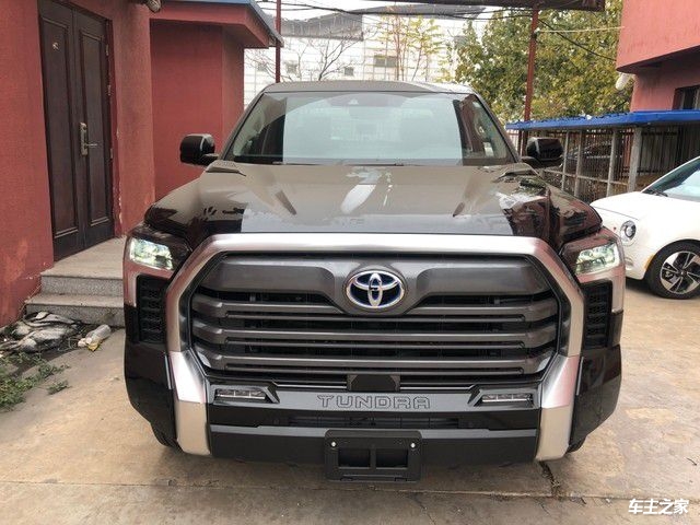 23款丰田坦途35tt现车价格配置多选港口49万起售