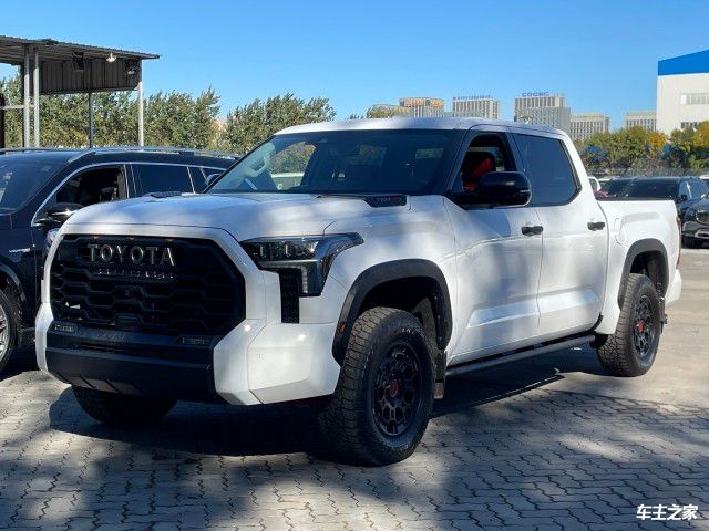 23款丰田坦途trd越野版展厅现车齐全高性能suv