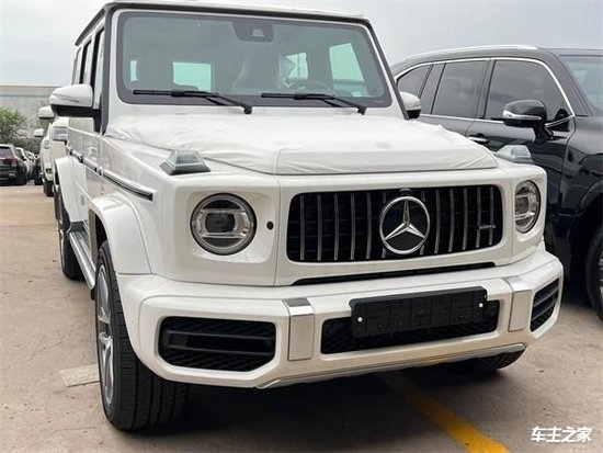 g63內飾方面,奔馳的設計絕對可以用驚豔來形容,無論是經典車型還是超