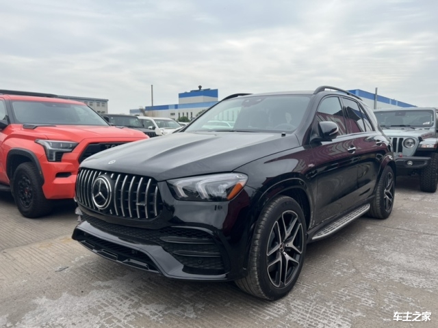 西安进口奔驰gle53最新售价黑色奔驰gle53最低级仅需98万