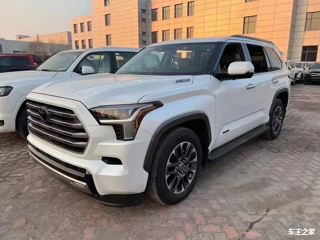 24款丰田红杉35t港口现车96万起