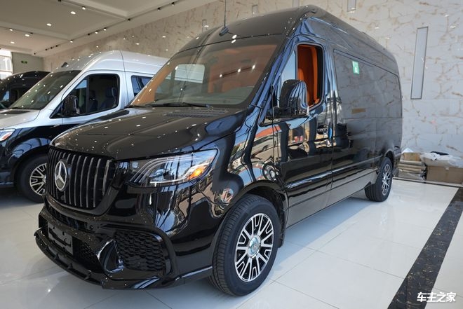 云南昆明奔驰斯宾特房车售卖地址电话