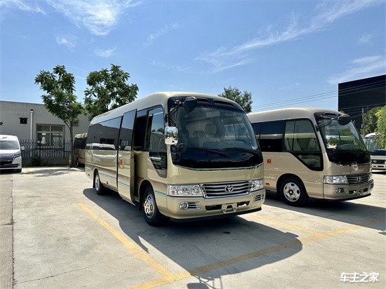 丰田考斯特16座现车报价优惠多多