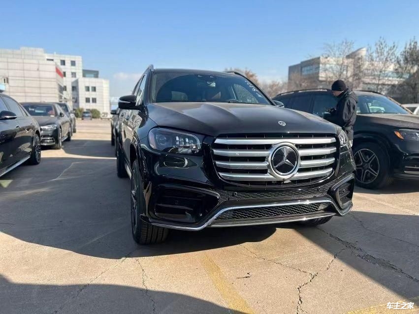 24款奔驰gls45030t天津港大量现车