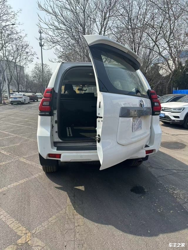 【图】22款柴油霸道2800 2.8t 九气囊 天窗 底挂顶配 现车52.