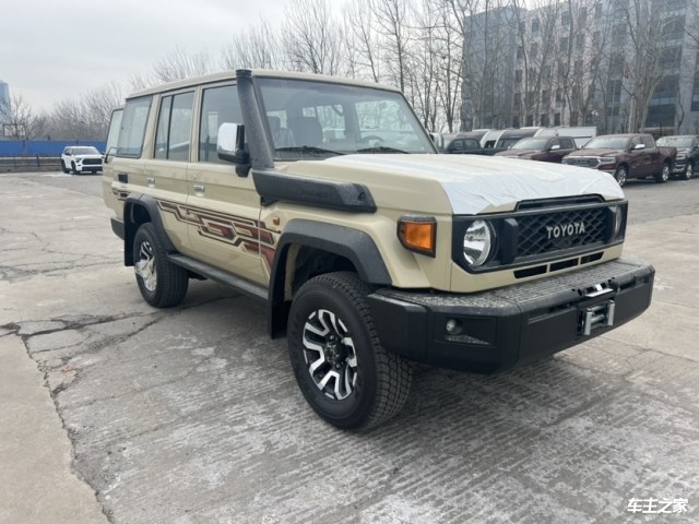 2024款丰田lc76柴油28t自动挡西安具体售价行情