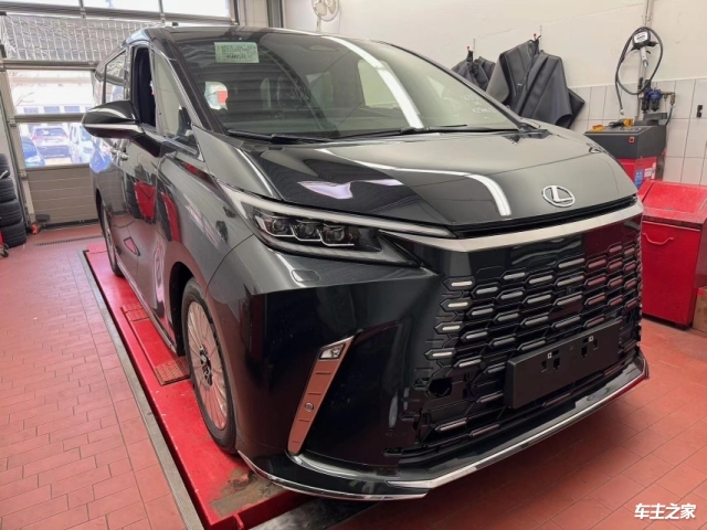 雷克萨斯lm350h24款25七座菲律宾西安现车