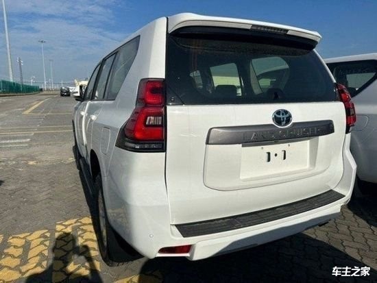 微信朋友圈每天更新大量平行进口车新车上市,配置,报价,图片.