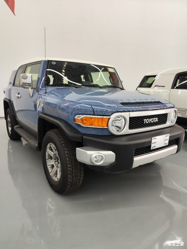 fj酷路泽23款40gxr八气全国最低价销售现车54万