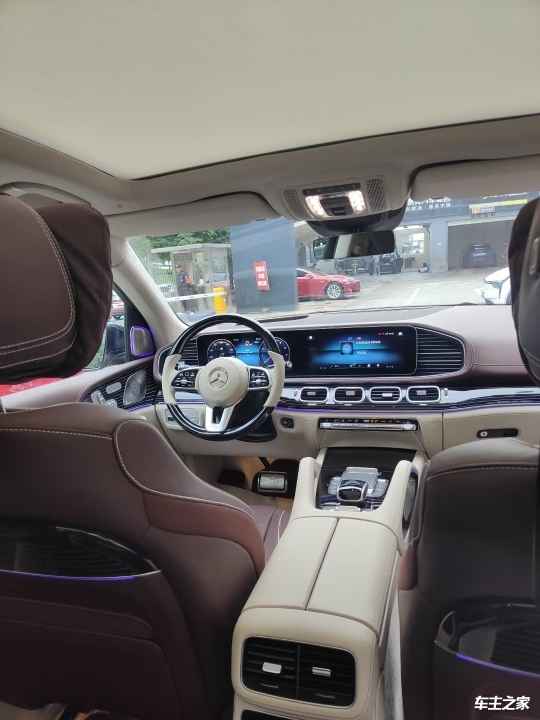 24款奔驰gls450改装升级迈巴赫gls600殿堂级的豪华内饰,先进设备,打造