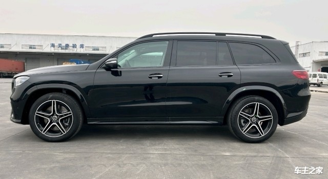 >优惠促销>奔驰gls45024款7座amg暗夜包支持全国分期最低价640_350