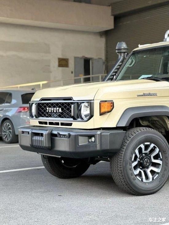 24款丰田酷路泽lc76全系现车49万起售