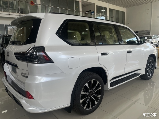 雷克萨斯lx570报价国六新车底价直售