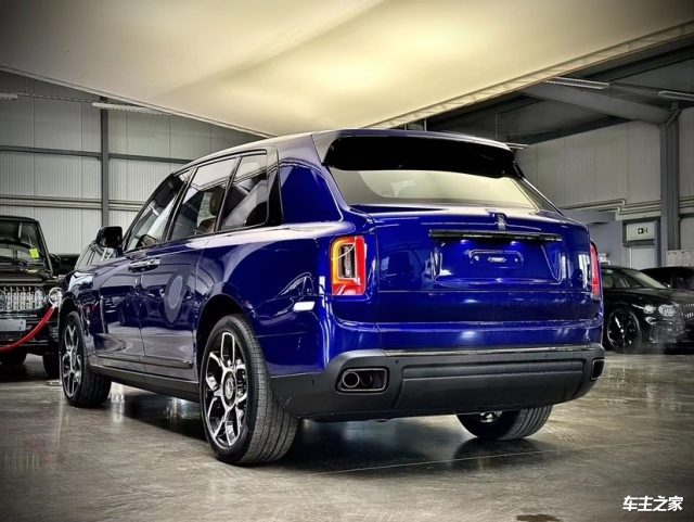 2024款欧版劳斯莱斯库里南bb版四座最新优惠报价480万