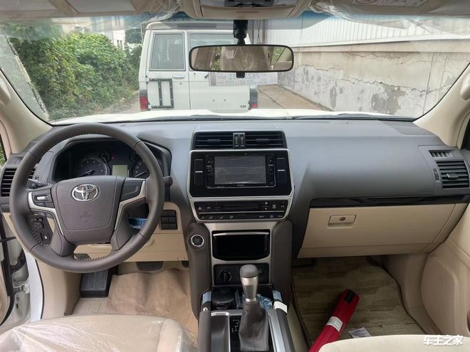 23款中东版丰田霸道4000天津港售价59万可优惠可分期可置换