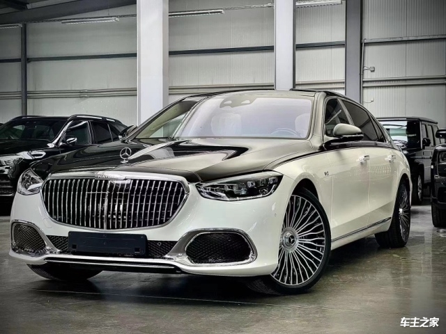 2024款加拿大版奔驰迈巴赫s级680行政豪华轿车天花板