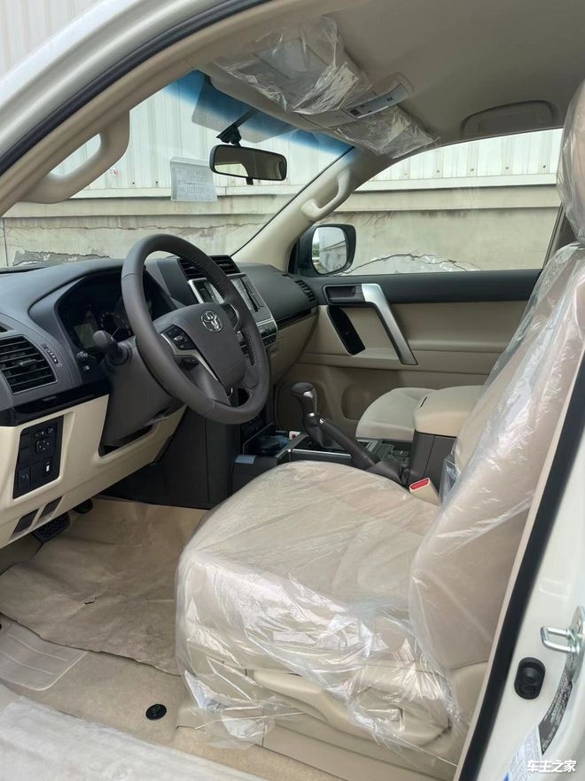 23款中东版丰田霸道4000天津港售价59万可优惠可分期可置换