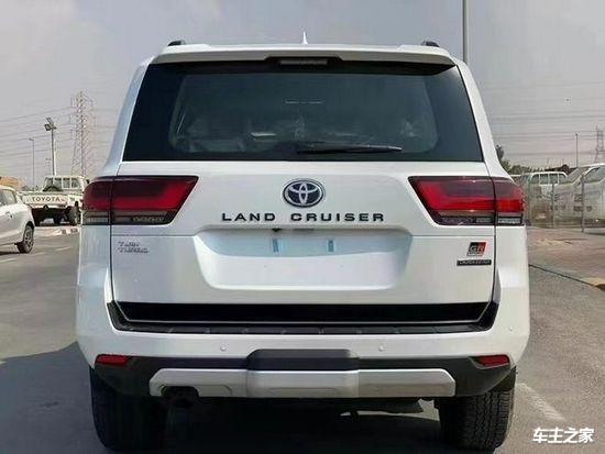 24款丰田酷路泽lc300价格排量可选最新优惠达至5万元